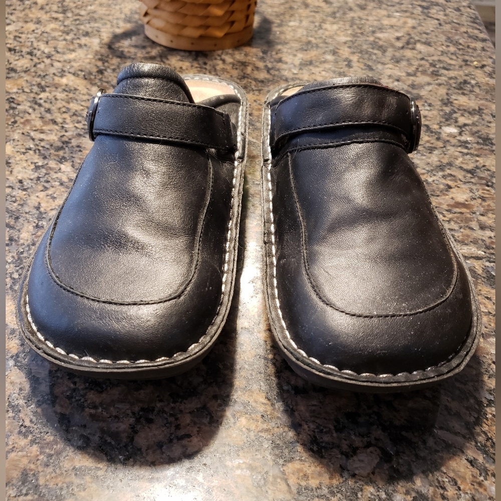 Alegria Black Clogs